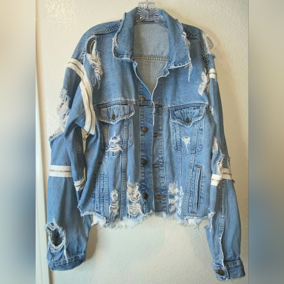 LF Carmar Distressed Denim Zipper Detail Jacket - Picture 2 of 6